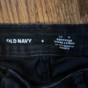 Old Navy Black Rockstar High Rise Skinny Jeans Black Size 6